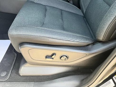 Used 2019 RAM 1500 Big Horn AWD/4WD image 15
