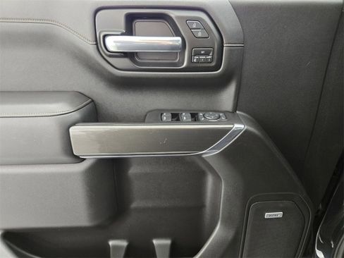 Used 2020 GMC Sierra 1500 AT4 w/ Off-Road Performance Package image 24