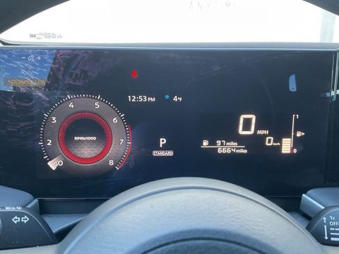 Used 2025 Nissan Kicks S image 11