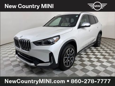 Used 2024 BMW X1 xDrive28i w/ Convenience Package AWD/4WD image 3