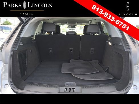 Certified 2022 Lincoln Corsair FWD w/ Equipment Group 101A image 8