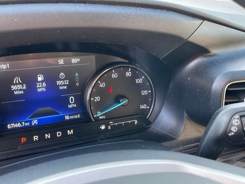 Used 2021 Ford Explorer Limited w/ Equipment Group 301A AWD/4WD image 13