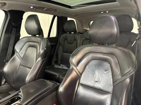 Used 2016 Volvo XC90 T6 Momentum AWD/4WD image 11