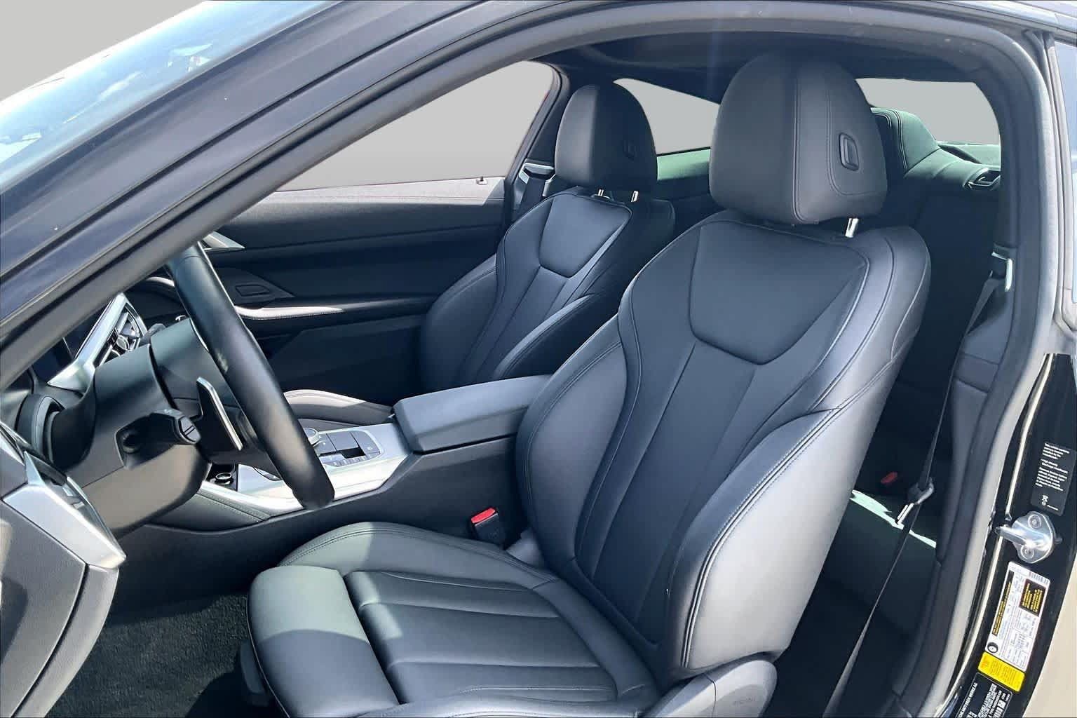 Used 2021 BMW 430i Coupe w/ M Sport Package RWD image 6