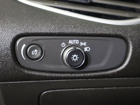 Used 2024 Chevrolet Malibu LT image 36