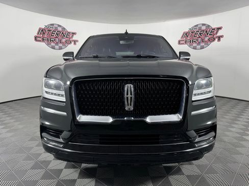 Used 2020 Lincoln Navigator L Reserve w/ Equipment Group 208A Reserve image 2