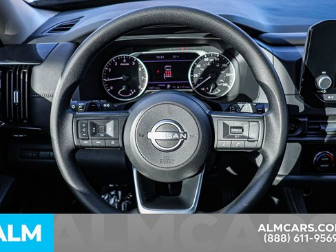 Certified 2025 Nissan Pathfinder S image 28