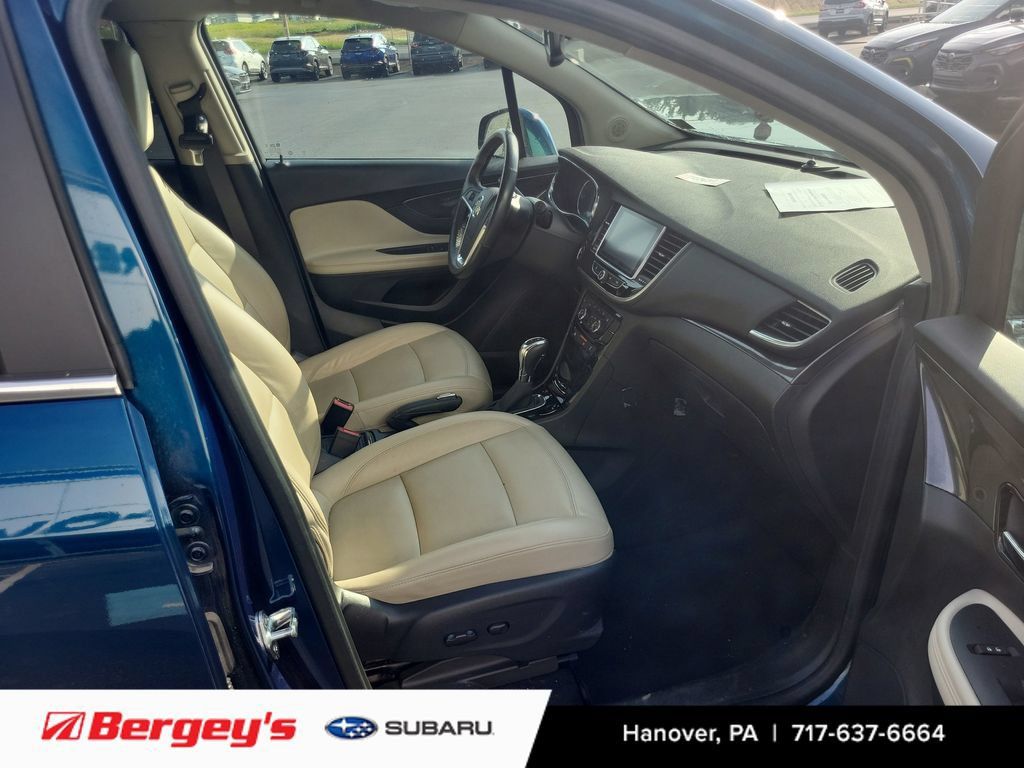 Used 2019 Buick Encore Essence w/ Experience Buick Package AWD/4WD image 12