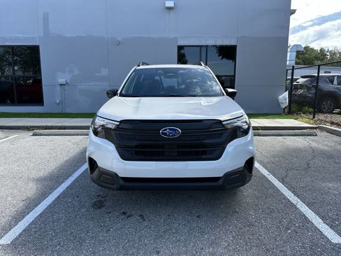 Used 2025 Subaru Forester AWD/4WD image 12