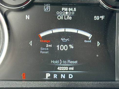 Used 2022 RAM 1500 Classic SLT image 40