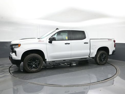 Used 2024 Chevrolet Silverado 1500 LT Trail Boss w/ Protection Package image 2