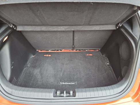 Used 2019 Hyundai Veloster Turbo FWD image 23