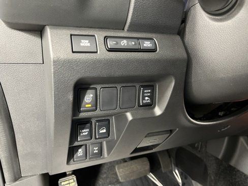 Used 2023 Nissan Frontier PRO-4X w/ Pro-4X Premium Package AWD/4WD image 25