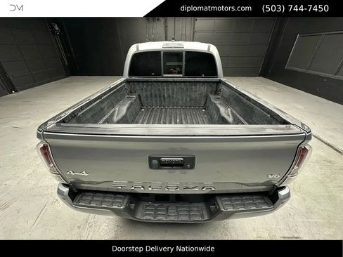 Used 2021 Toyota Tacoma SR5 AWD/4WD image 41
