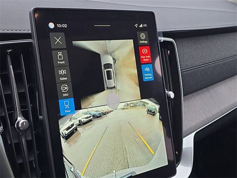 New 2026 Volvo XC90 B6 Ultra w/ Protection Package Premier image 14