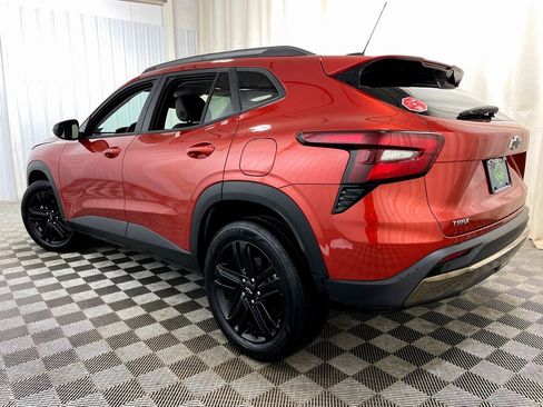 Certified 2024 Chevrolet Trax ACTIV w/ Sunroof Package image 45