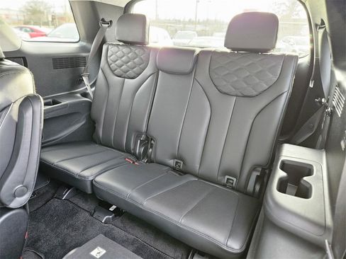 Used 2021 Hyundai Palisade Limited image 14