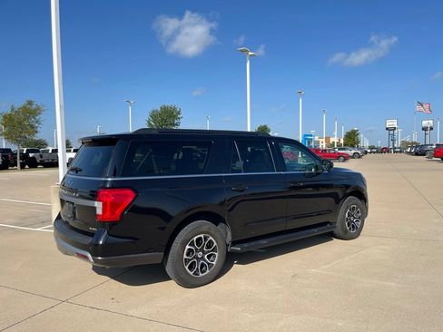 Used 2024 Ford Expedition Max XLT RWD image 5