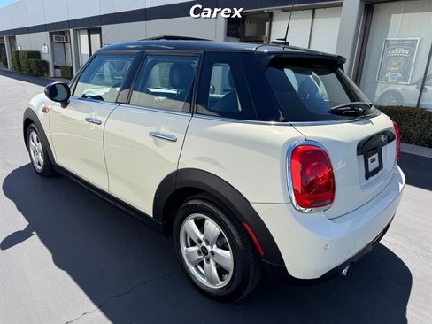 Used 2016 MINI Cooper 4-Door Hardtop image 9