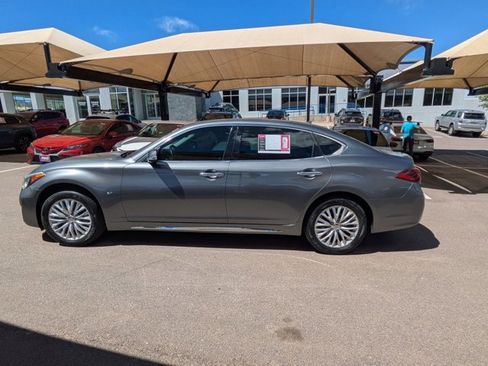 Used 2016 INFINITI Q70 L 3.7 AWD/4WD image 8