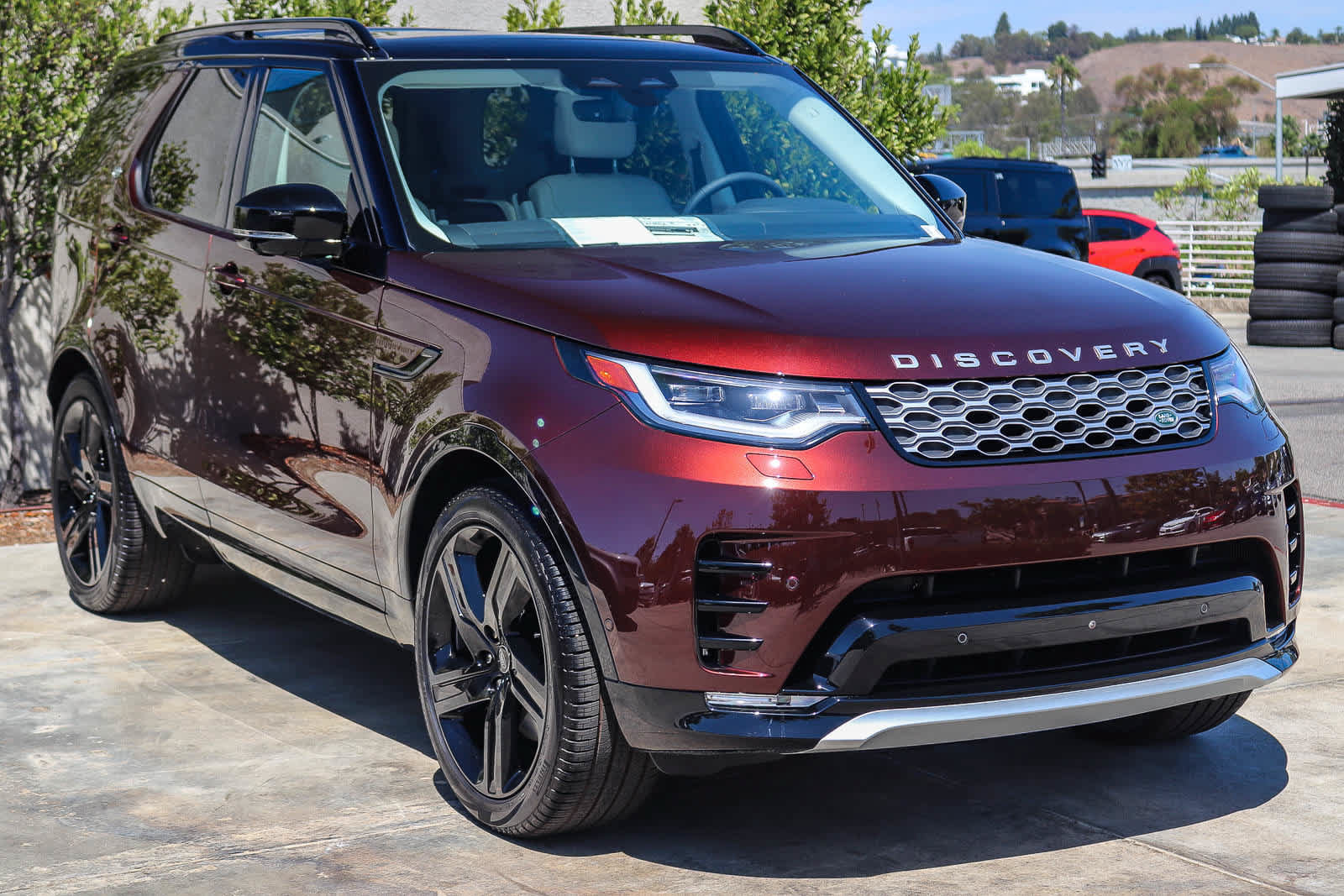 New 2026 Land Rover Discovery Limited Edition AWD/4WD image 3