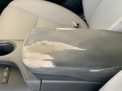 Used 2017 Toyota Avalon XLE Premium image 42