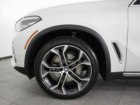 Certified 2023 BMW X5 xDrive40i image 10