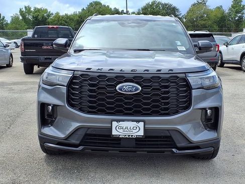 Used 2026 Ford Explorer ST-Line w/ ST-Line Street Pack RWD image 4