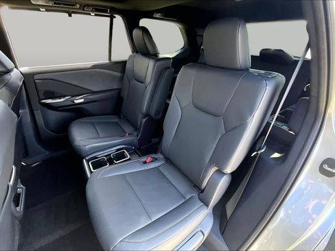 Used 2025 Lexus TX 350 AWD w/ Technology Package image 18