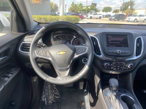 Used 2023 Chevrolet Equinox LT FWD image 15