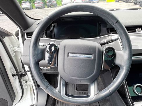 Used 2020 Land Rover Range Rover Evoque SE AWD/4WD image 11