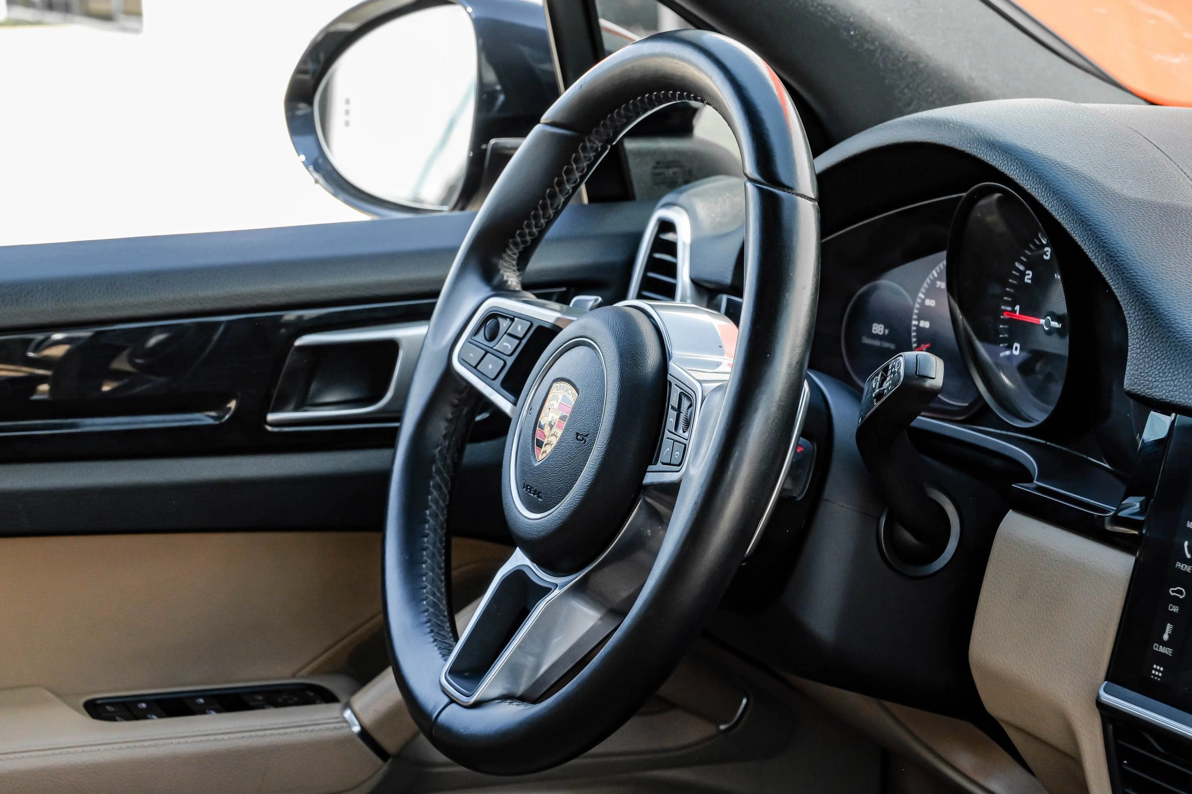 Used 2019 Porsche Cayenne AWD/4WD image 15