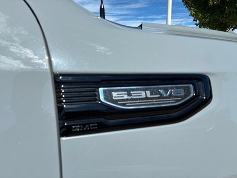 Used 2024 GMC Sierra 1500 Elevation w/ X31 Off-Road Package AWD/4WD image 15