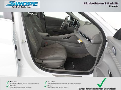 New 2026 Hyundai Elantra SEL Sport Premium FWD image 9