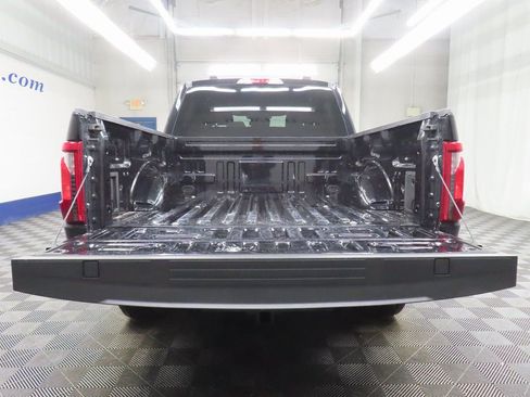 Used 2024 Ford F150 XLT w/ XLT Black Appearance Package image 40