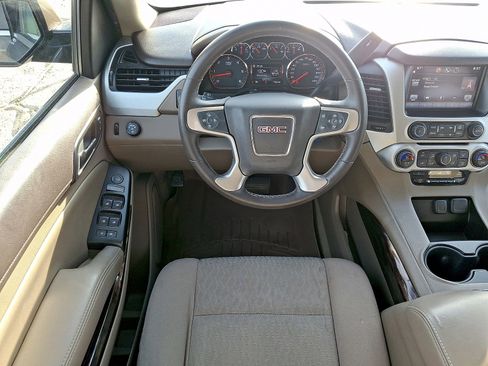 Used 2015 GMC Yukon XL SLE w/ Convenience Package RWD image 10