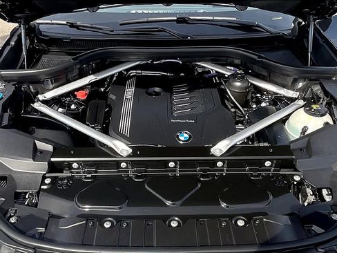 Used 2023 BMW X5 sDrive40i w/ Premium Package image 13