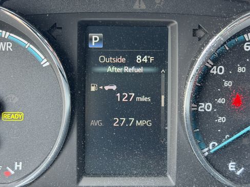 Used 2017 Toyota RAV4 SE AWD/4WD image 22