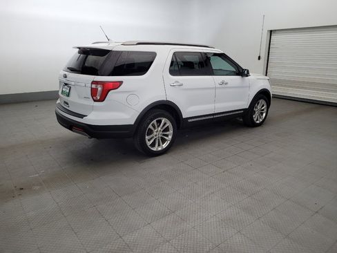 Used 2019 Ford Explorer XLT w/ Equipment Group 202A AWD/4WD image 10