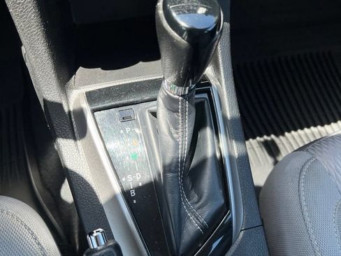 Used 2014 Toyota Corolla LE FWD image 22