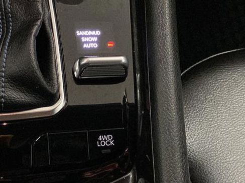 Used 2022 Jeep Compass Latitude w/ Convenience Group image 32