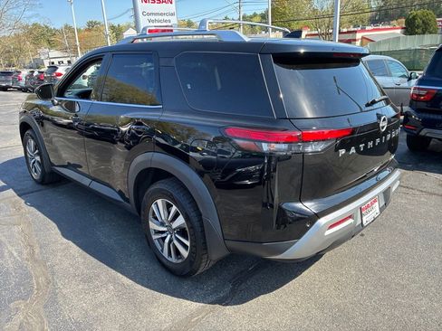 Certified 2023 Nissan Pathfinder SL AWD/4WD image 5