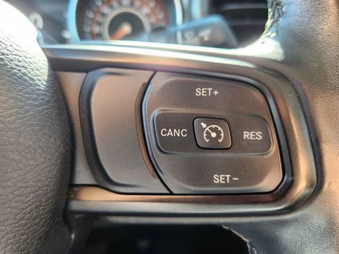 Used 2022 Jeep Wrangler Unlimited Sport image 30