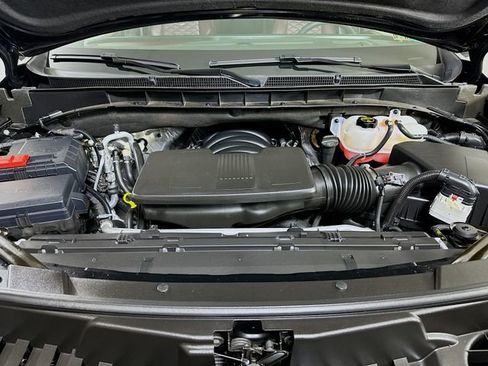 Used 2025 Cadillac Escalade ESV Premium Luxury w/ Touring Package image 34