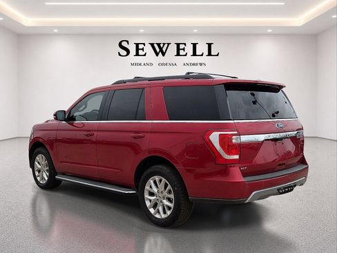 Used 2021 Ford Expedition XLT AWD/4WD image 3