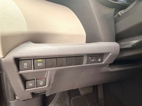 Used 2021 Toyota Sienna XLE image 26