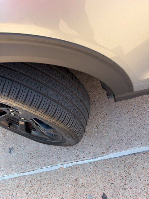 Used 2024 Ford Explorer ST w/ Equipment Group 401A AWD/4WD image 4