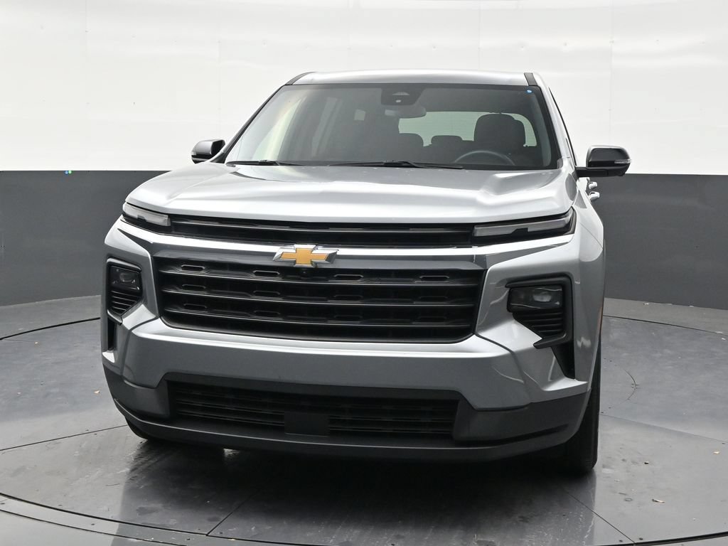 Used 2024 Chevrolet Traverse LS FWD image 8