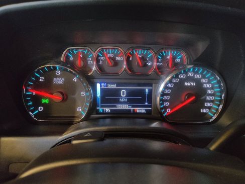 Used 2018 Chevrolet Silverado 1500 LT w/ LT Convenience Package image 23