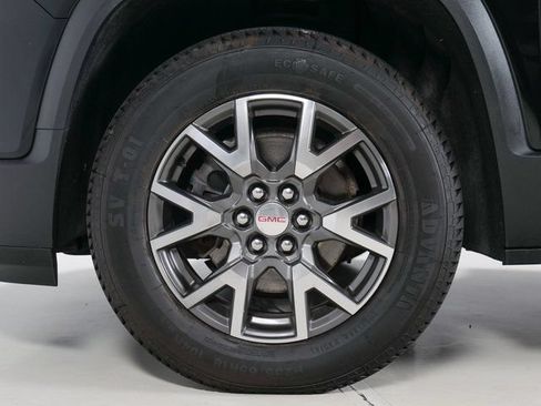 Used 2023 GMC Acadia SLE FWD image 9